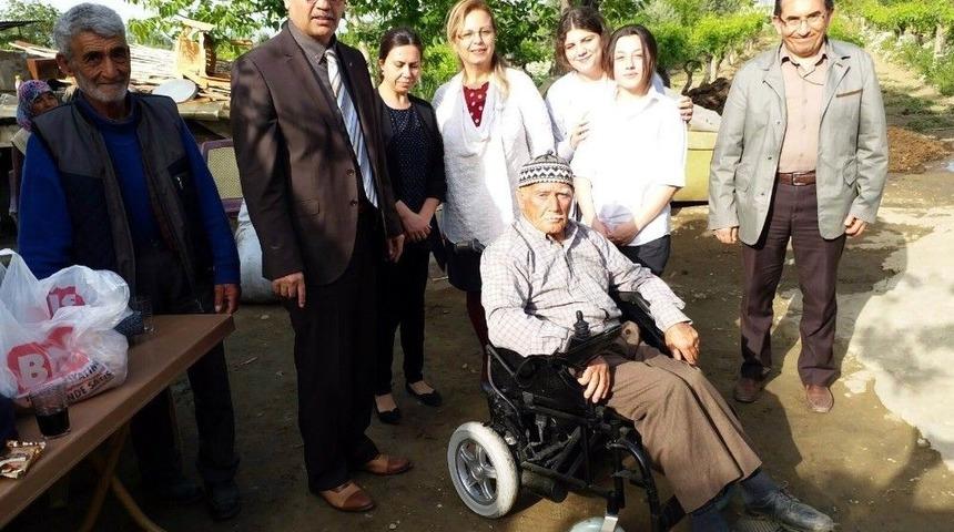 Liseli Öğrencilerden Yardım Eli