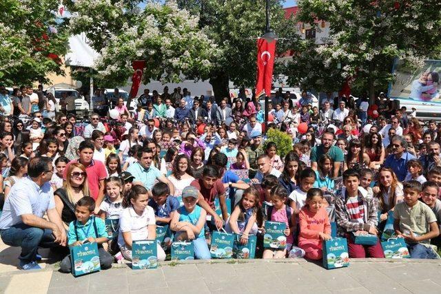 Tunceli’de En Çok Kitap Okuyan Öğrenciler Ödüllendirildi