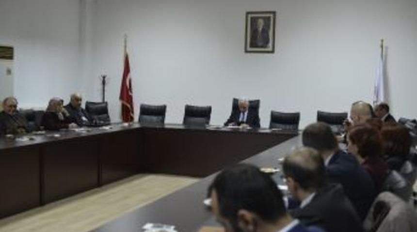 Rekt&ouml;r Vekili Ali Azar, Merkez M&uuml;d&uuml;rleriyle Bir Araya Geldi