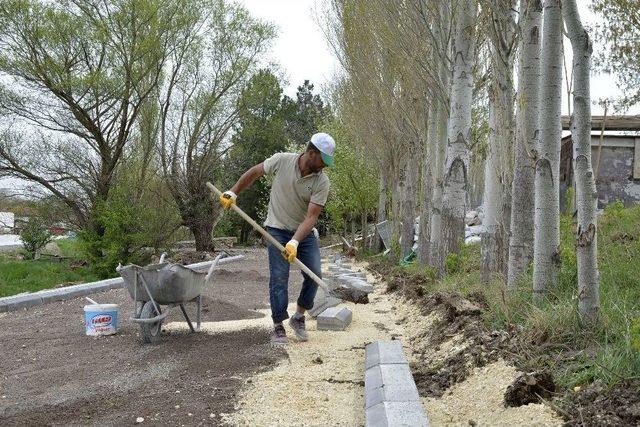 Fen İşleri Çalışmalarına Devam Ediyor