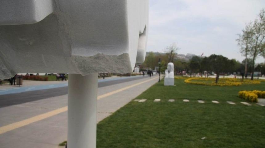 Tekirdağ&rsquo;da Heykellere Saldırı