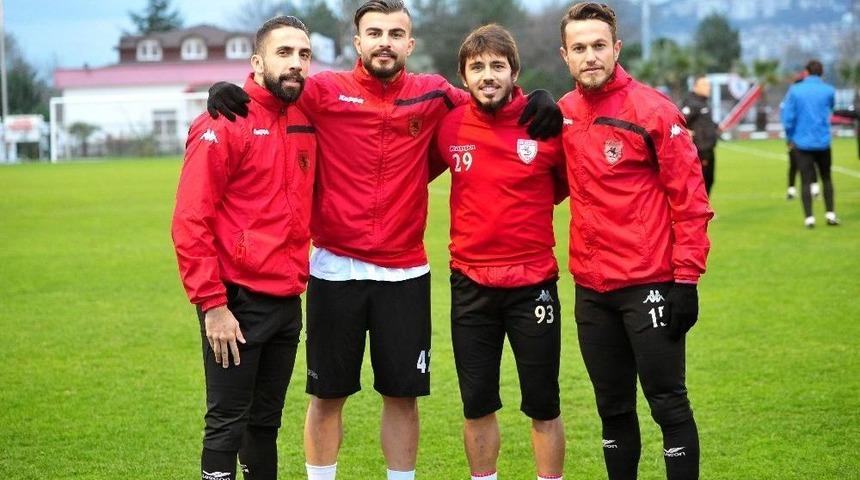 Samsunsporlu Futbolcular Umut Saçtı