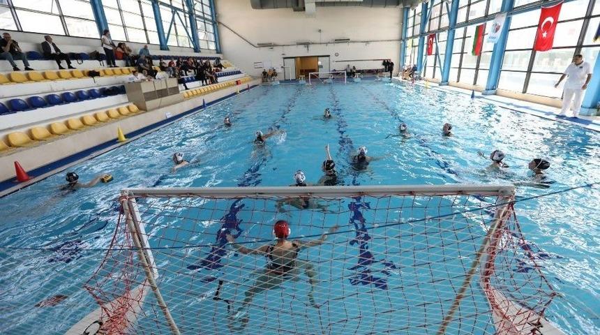 Sutopu&rsquo;nun Perileri Buca&rsquo;da Yarıştı