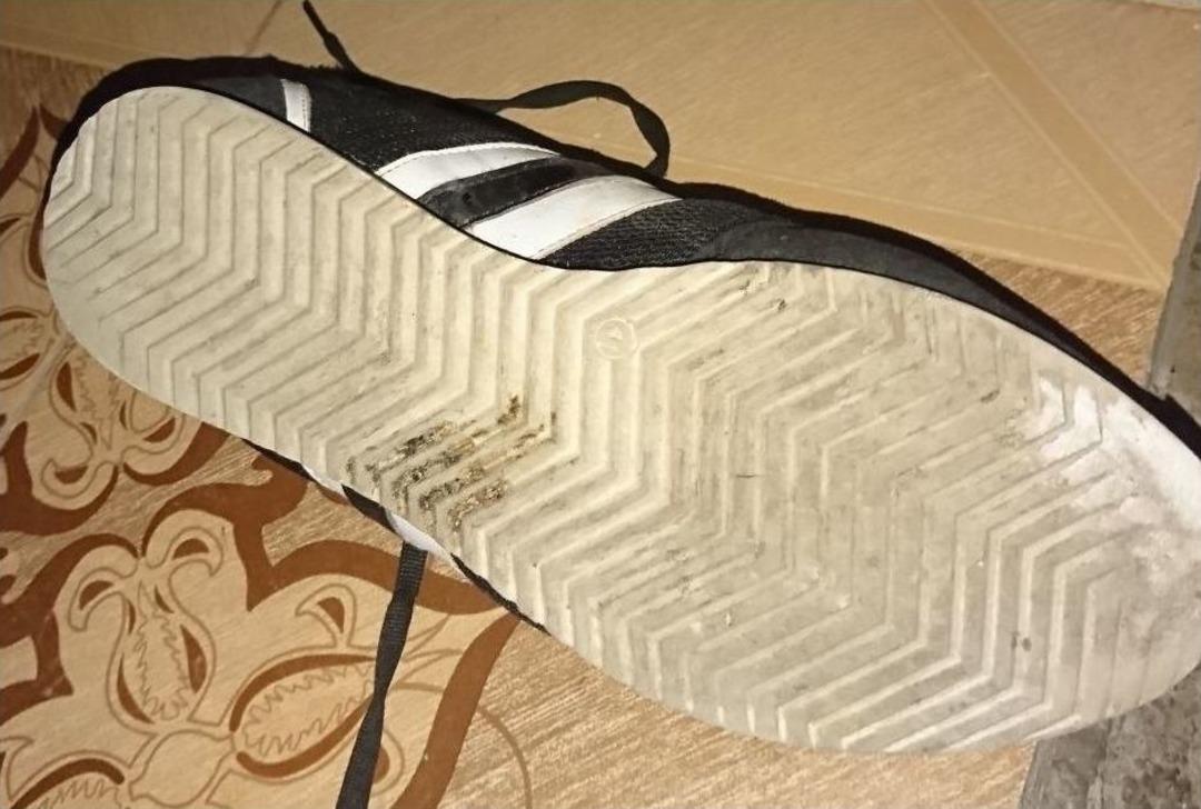 (&ouml;zel Haber) Y&uuml;z&uuml;n&uuml; Kapatan &Ccedil;ocuk Hırsızı, Olay Yerinde Bıraktığı Ayakkabı İzi Yakalattı