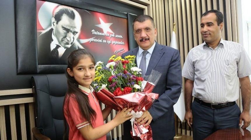 Başkan Gürkan Öğrenciler İle Bir Araya Geldi