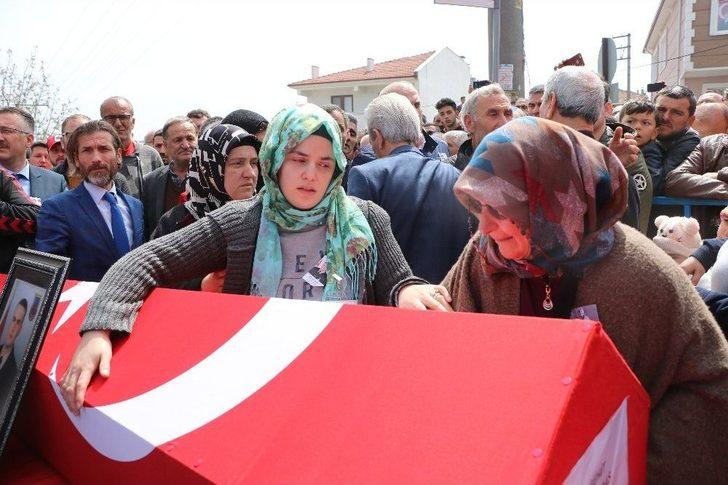 Sakarya Şehidini Dualarla Son Yolculuğuna Uğurladı G1