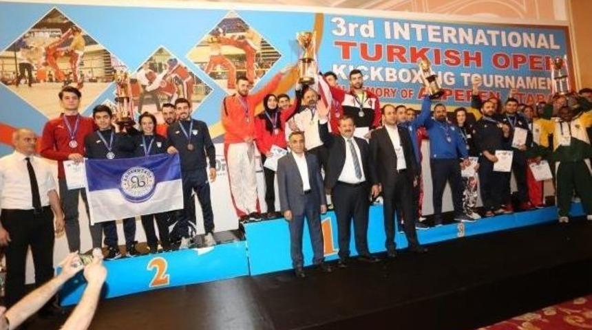 Diyarbakırlı Kick Boks&ccedil;ulardan 13 Madalya