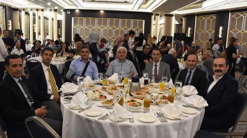 Limak Enerji Ailesi Oruçlarını Yalova’da Birlikte Açtı