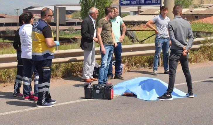 Karşıdan Karşıya Geçerken Otomobilin Çarptığı Yaşlı Kadın Öldü G1