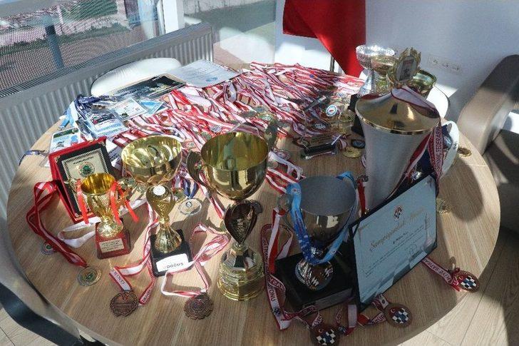 Üç Yaşında Satranca Başlayan Efe’nin Hayali ‘grand Master’ Olmak G3