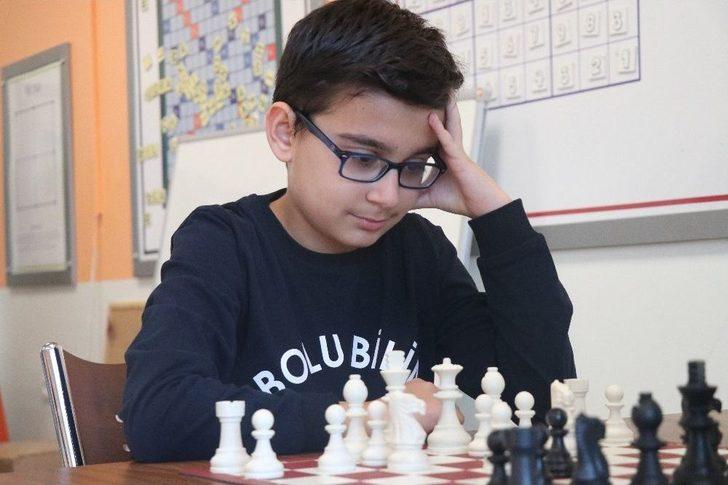 Üç Yaşında Satranca Başlayan Efe’nin Hayali ‘grand Master’ Olmak G4