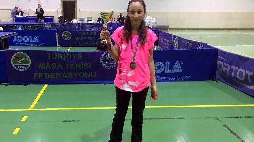 Yenimahalle Başarısını Masa Tenisinde De G&ouml;sterdi