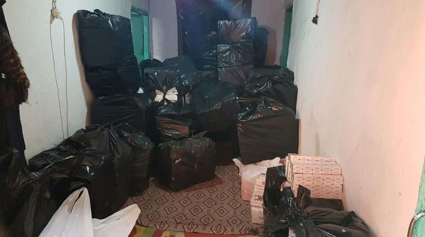 Konya&rsquo;da 40 Bin Paket Ka&ccedil;ak Sigara Ele Ge&ccedil;irildi