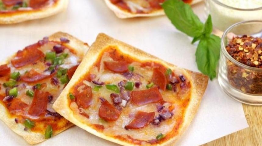 İnce Hamurlu Mini Pizza