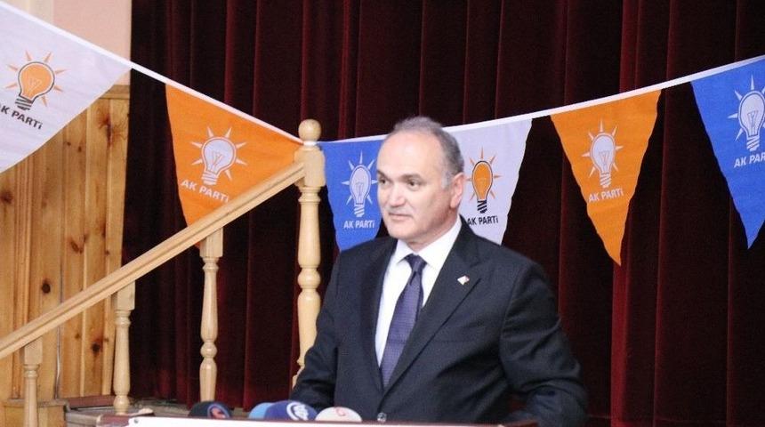 Bakan &Ouml;zl&uuml;, Mudurnu&rsquo;da Vatandaşlarla Bir Araya Geldi