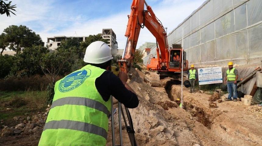 Meski, Erdemli&rsquo;de Kanalizasyon &Ccedil;alışmalarına Devam Ediyor