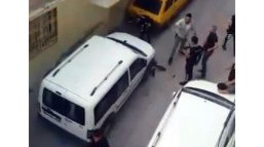 Polisin T&uuml;fekle Vurularak Yaralandığı Kavga Kamerada