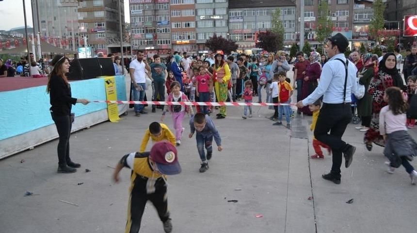 Esnaf G&uuml;nlerinde &Ccedil;ocuklar Unutulmadı