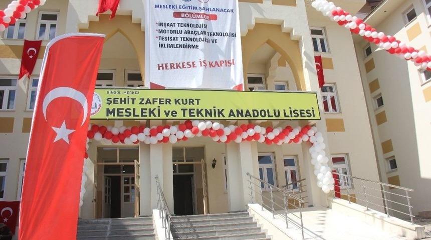 Şehit &Ouml;zel Harekat M&uuml;d&uuml;r&uuml;n&uuml;n Adı Okula Verildi