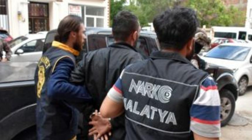 Uyuşturucu Operasyonunda 19 Ş&uuml;pheli Tutuklandı