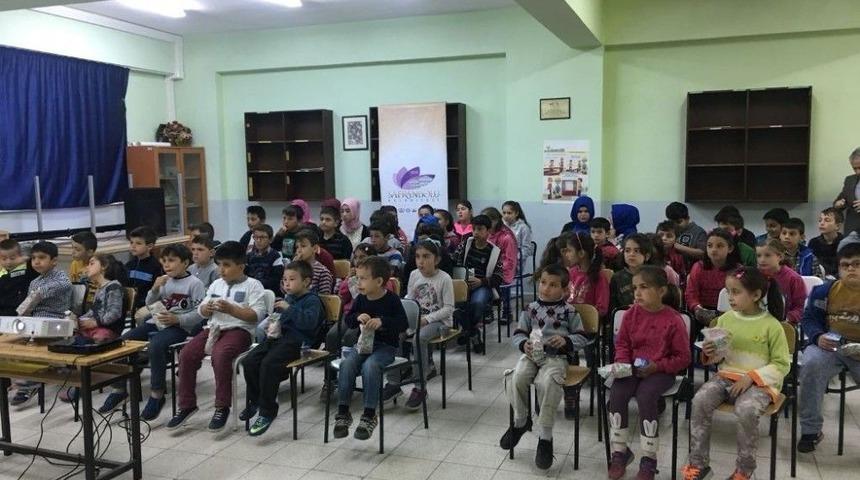 Minikler Sinemayı Sevdi