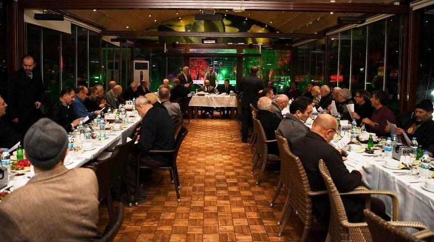 Başkan &Uuml;z&uuml;lmez&rsquo;den Camii Dernek Başkanlarına Destek