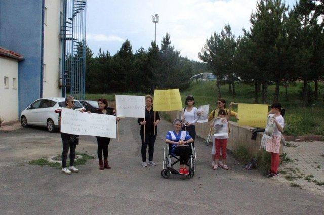 Sivas’ta Veterinerlik Fakültesinde Ders İçin Sokak Köpeğinin Katledilmesine Tepki