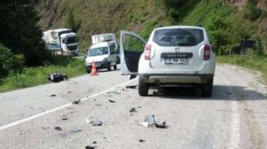 Cip İle &Ccedil;arpışan Motosiklet S&uuml;r&uuml;c&uuml;s&uuml; &Ouml;ld&uuml;