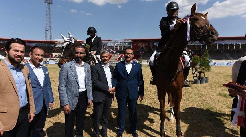 Şahinbey&rsquo;de Atlı Spor Dalında Bir İlk