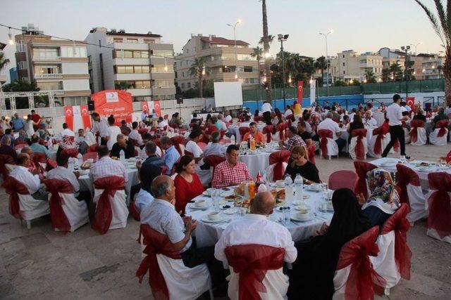 Hatay’da Kan Bağışçıları Ödüllendirildi