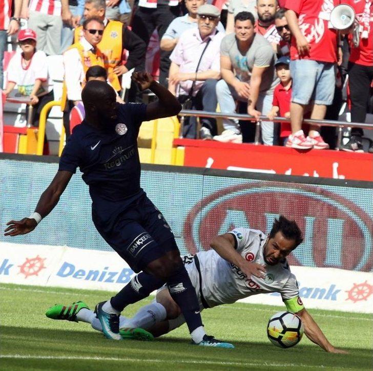 Spor Toto Süper Lig: Antalyaspor: - Atiker Konyaspor: (ilk Yarı) G2