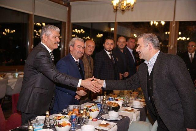 Başkan Çelik, Ak Parti Kocasinan İlçe Teşkilatı İle Bir Araya Geldi