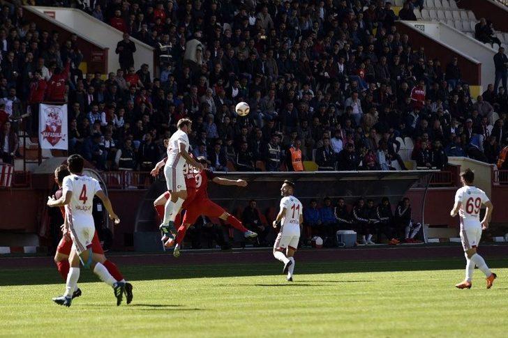 Tff 2. Lig: Gümüşhanespor: 4 - Kahramanmaraşspor: 0 G2