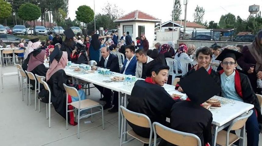 İftar Ve Mezuniyet Bir Arada