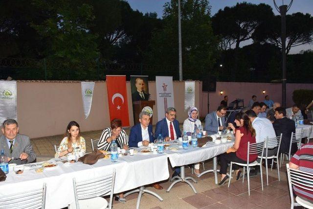 Nazilli’de Şehit Ve Gazi Ailelerine İftar Yemeği Verildi