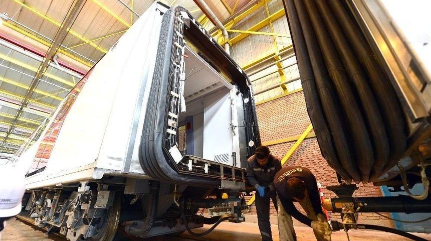 Yeni Metro Vagonları Başkan Tuna&rsquo;nın Talimatıyla Hizmete Giriyor