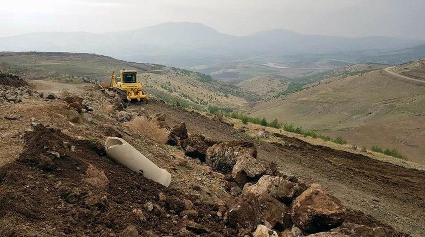Musabeyli İlçesinde Yol Genişletme Çalışmaları
