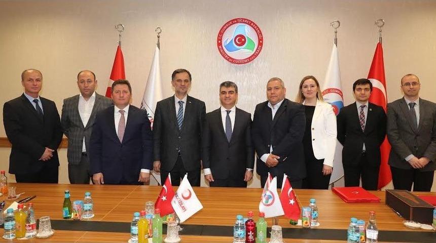 G&uuml;mr&uuml;k Ve Ticaret Bakanlığı İnsani Yardımları Destekleyecek