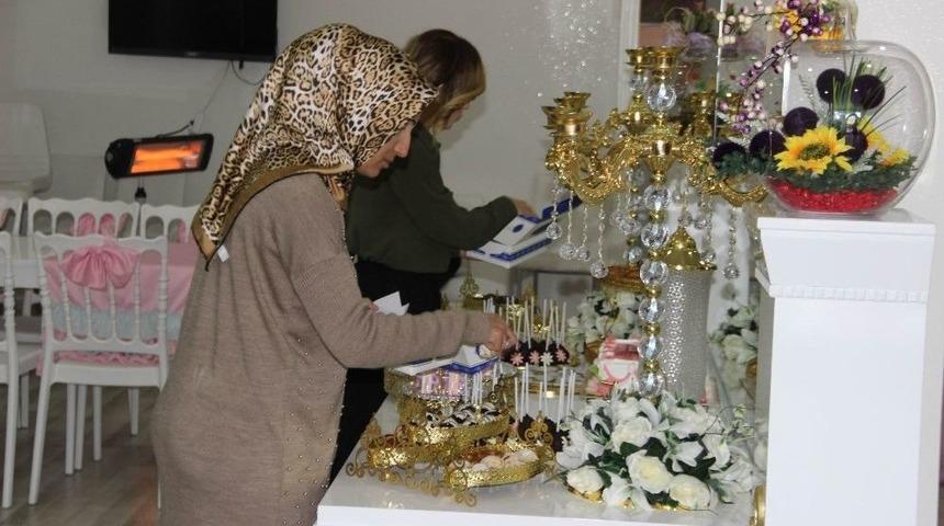 Gen&ccedil; Anneler G&uuml;&ccedil;lerini Birleştirip Girişimci Oldu