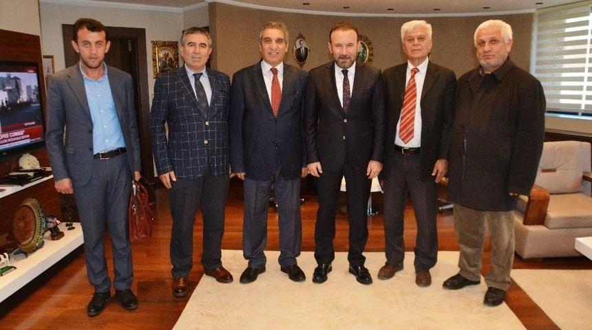 İş Adamlarından Doğan&rsquo;a Ziyaret