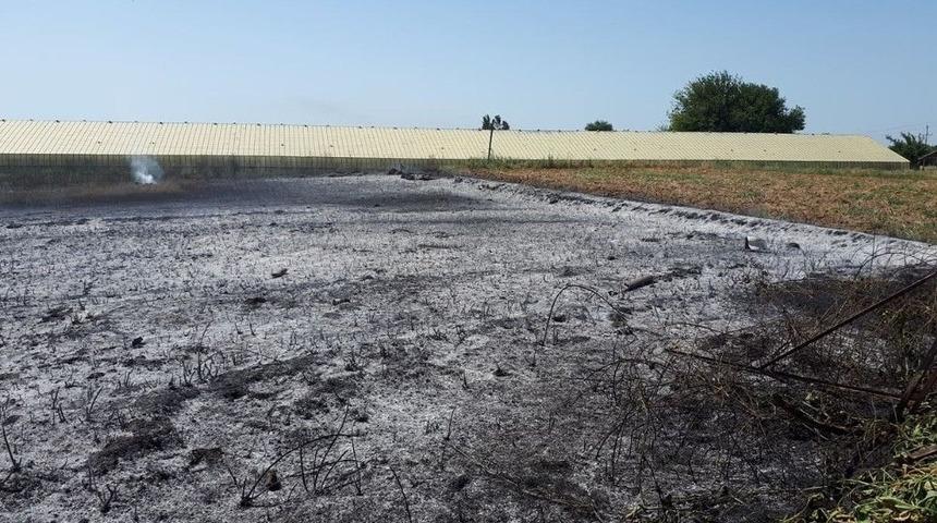 Antalya&rsquo;da Boş Arazide Yangın