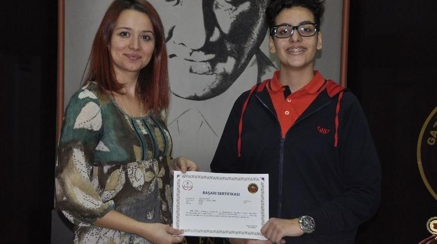 Gkv&rsquo;li Nazlı Ceren Par T&uuml;rkiye&rsquo;ye Altın Madalya Kazandırdı