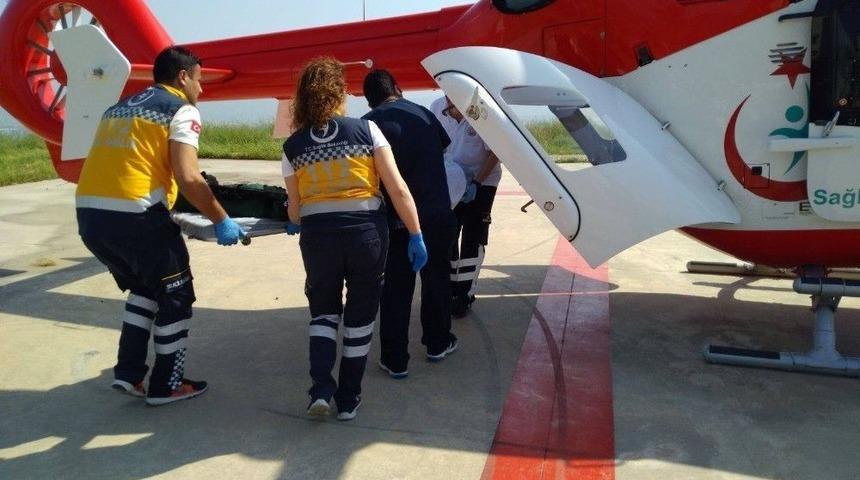 &Ccedil;akmakla Arabayı Yakan &Ccedil;ocuk Ağır Yaralandı