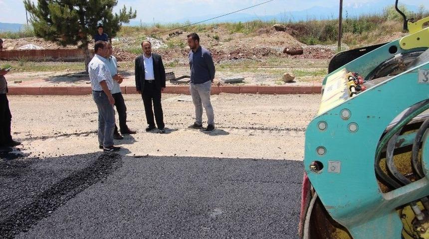 Beyşehir’de Sıcak Asfalt Çalışmaları Sürüyor