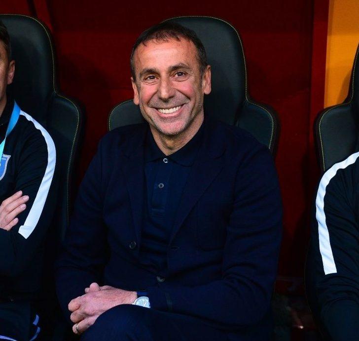 Spor Toto Süper Lig: Galatasaray: - Medipol Başakşehir: (maç Devam Ediyor) G1