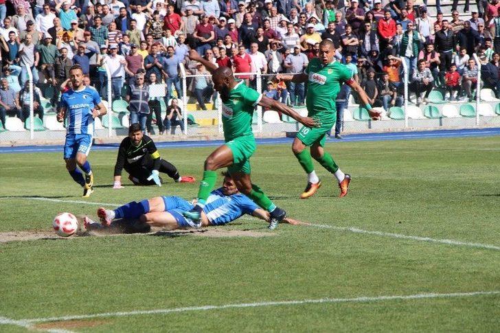 Brezilyalı Kahe Futbolu Bıraktı G3