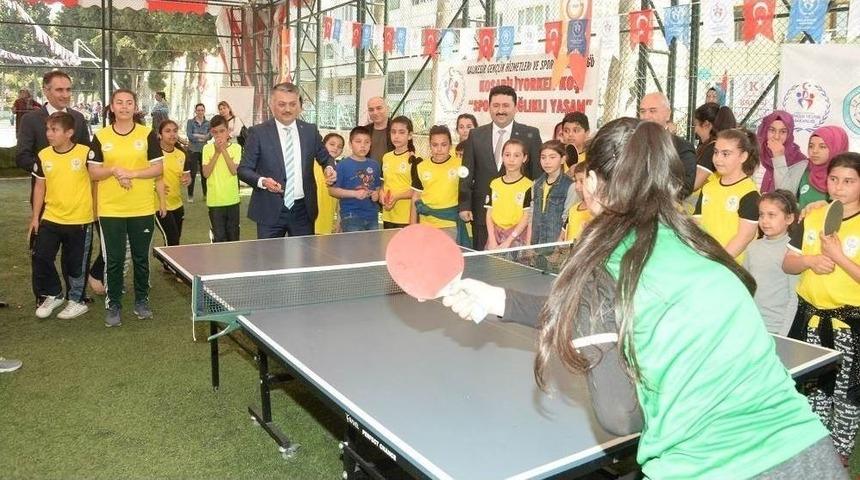 (&ouml;zel Haber) &Ccedil;ocukların Hayatını Değiştiren Vali