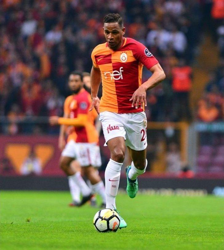 Spor Toto Süper Lig: Galatasaray: - Medipol Başakşehir: (ilk Yarı) G5