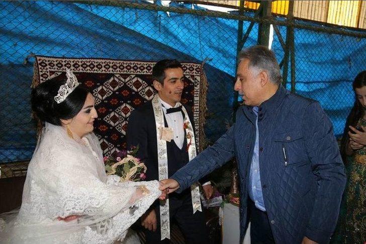 Vali Toprak, Kaya Ve Noyan Çiftinin Düğün Törenine Katıldı G2