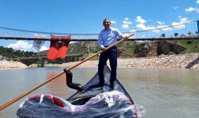 Tabuları Yıkan Vali Tunceli’yi 